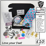 Kids Sock & Foot Butter Pamper Box - HD Pink & Blue Socks